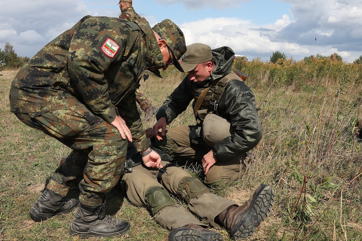 Синхронізація тактичної радіомережі: еталон часу, дрейф і повторне входження